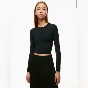 Babaton Contour Crew Longsleeve